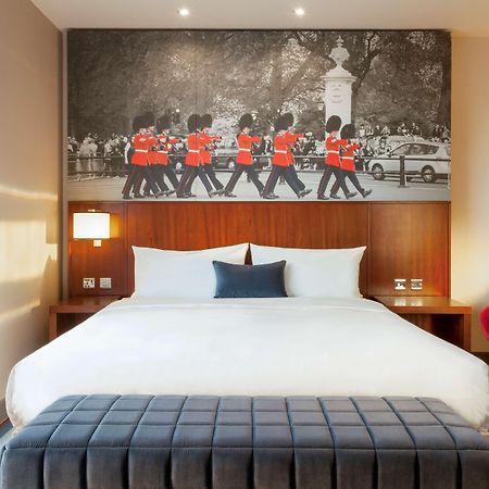 Hyatt Place West London Hayes Хитроу Экстерьер фото